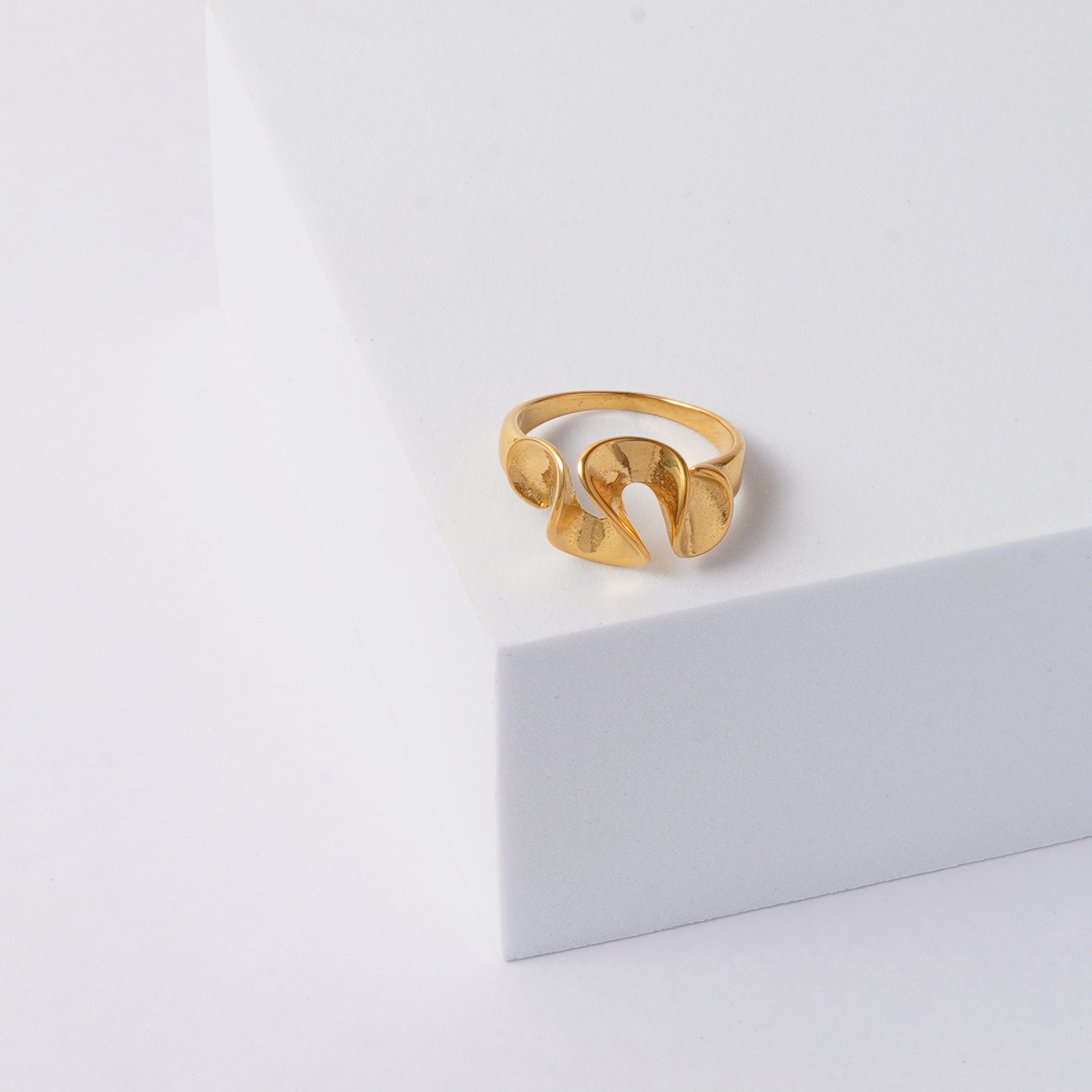 Golden Swirl Ring